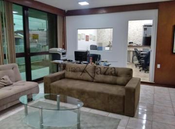 Casa · 950m² · 3 Quartos · 5 Vagas · Casa - Jardim Esplanada - 450m² - 3 Dormitórios.