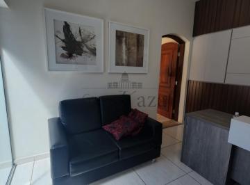 Comercial · 225m² · 4 Vagas · Oportunidade - Ponto Comercial - Vila Betânia - 225m².