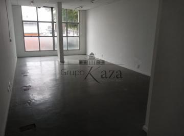 Comercial · 85m² · Sala Comercial - Centro - Edifício Ruy Dória - 85,77m².