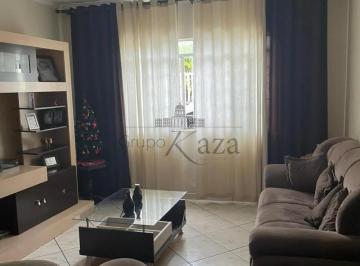 Casa · 200m² · 3 Quartos · 2 Vagas · Estuda permuta por ap zona norte ate 230 mil