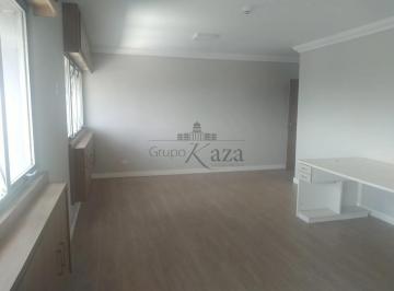 Comercial · 30m² · 1 Vaga · Oportunidade - Sala Comercial - Vila Adyana - Comercial Liberal Center - 30m².