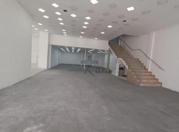 Comercial · 600m² · 2 Quartos · Oportunidade - Ponto Comercial - Centro - 600m².
