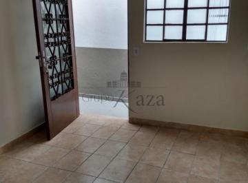 Casa · 176m² · 5 Quartos · Casa Padrão em São José dos Campos