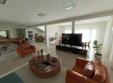 Casa · 925m² · 5 Quartos · 4 Vagas · Casa em Condomínio- Urbanova - Condomínio Residencial Jaguary - 5 Dormitórios - 869,30m².