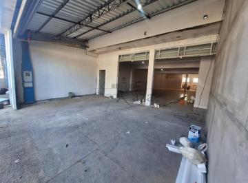 Comercial · 220m² · 3 Vagas · Oportunidade - Ponto Comercial - Residencial Gazzo - 220m².