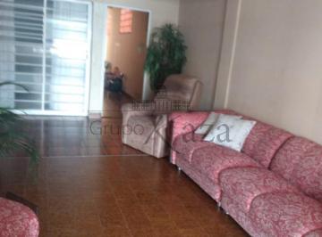 Comercial · 250m² · 3 Quartos · 4 Vagas · Comercial Casa em São José dos Campos