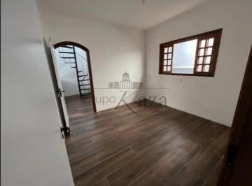 Casa · 250m² · 7 Quartos · 2 Vagas · Casa - Jardim das Industrias - 194m² - 7 Dormitórios.