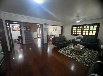 Casa · 228m² · 4 Quartos · 3 Vagas · Oportunidade - Casa - Bosque dos Eucaliptos - 4 Dormitórios - 228m².