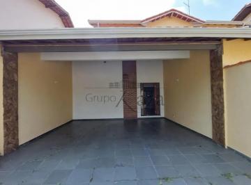 Casa · 190m² · 3 Quartos · 4 Vagas · Oportunidade - Casa - Reserva do Bosque - 3 Dormitórios - 300m².