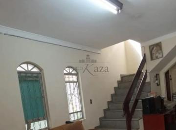 Casa · 135m² · 3 Quartos · 3 Vagas · Oportunidade - Casa Sobrado - Vila Tesouro - 3 dormitórios - 155m² - Aceita Permuta.
