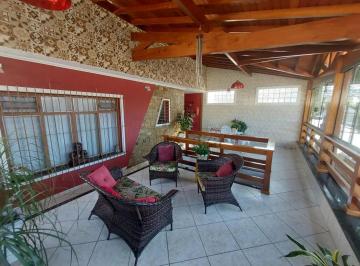 Casa · 210m² · 4 Quartos · 2 Vagas · Casa - Monte Castelo - 4 Dormitórios - 230m² - Estuda permuta.
