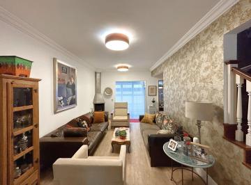 Casa de 3 quartos, Santana de Parnaíba · Casa a venda com 3 quartos no Residencial Scenic Alphaville