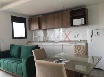 Sala/ Cozinha · Apartamento mobiliado de 1 dormitório com sacada e vaga no Jardim Botânico  Este apartamento de 1 do