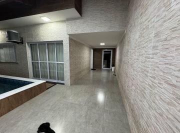 Casa · 130m² · 2 Quartos · 2 Vagas · Vende-se Imóvel Individual com piscina na Praia Grande Litoral SP