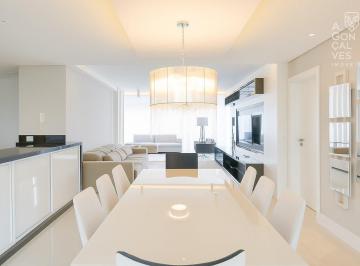 Apartamento · 193m² · 3 Quartos · 3 Vagas · Apartamento, 03 Suítes, 03 Vagas, Churrasqueira a Carvão, Água Verde, Curitiba