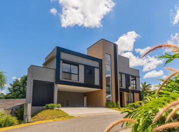 Casa · 445m² · 4 Quartos · 6 Vagas · Casa em Condomínio no Costa Ferrara, 04 Suítes, 06 Vagas, Churrasqueira à Carvão, Cascatinha, Curiti