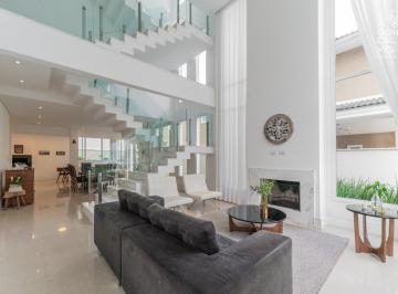 Casa · 346m² · 4 Quartos · 4 Vagas · Casa em Condomínio, 04 Suítes, 04 Vagas, Churrasqueira à Carvão, São Braz, Curitiba.