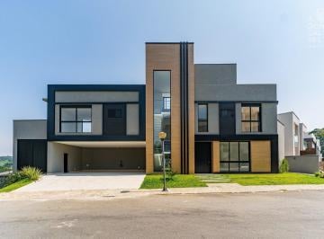 Casa · 445m² · 4 Quartos · 6 Vagas · Casa em Condomínio no Costa Ferrara, 04 Suítes, 06 Vagas, Churrasqueira à Carvão, Santa Felicidade,