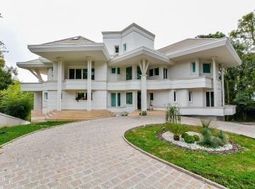 Casa · 1300m² · 5 Quartos · 12 Vagas · Casa em Condominio, 05 Suítes, 12 Vagas, Piscina, Cascatinha, Curitiba.