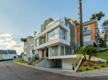 Casa · 254m² · 3 Quartos · 6 Vagas · Casa em Condomínio no Vila Paradiso, 03 Suítes, 06 Vagas, Terraço, Uberaba, Curitiba.