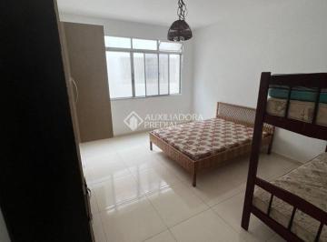 Apartamento · 32m² · 1 Quarto · 1 Vaga · OPORTUNIDADE no Canto do Forte em Praia Grande