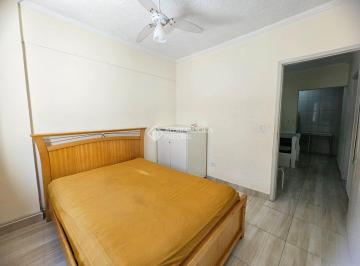 Apartamento · 32m² · 1 Quarto · 1 Vaga · Apartamento em prédio FRENTE MAR em Praia Grande, Vila Mirim
