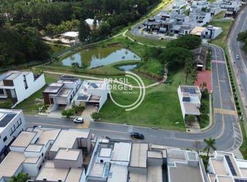Terreno · 330m² · Lote com Vista para o Lago – SunLake