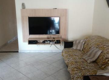 Casa · 540m² · 3 Quartos · 8 Vagas · Casa Padrão em São José dos Campos