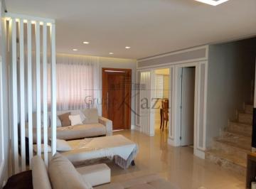 Casa · 350m² · 4 Quartos · 2 Vagas · Sobrado Residencial Urbanova Premium 4Dorms 350m² Proprietário estuda permuta por  imóvel