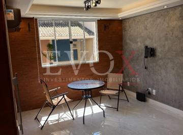 Foto 01 · Casa Sobrado no Humaitá: 2 Quartos, 1 Sala, 1 Banheiro, 2 Vagas de Garagem na Segurança de Condomíni