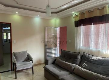 Casa · 270m² · 3 Quartos · 2 Vagas · Oportunidade - Casa - Parque Nova Esperança - 3 Dormitórios - 107,77m².