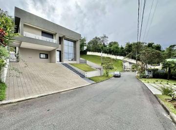Casa de 4 quartos, Cotia · Casa à venda no Condomínio São Fernando, na Granja Viana, com 4 suítes e 4 vagas de garagem