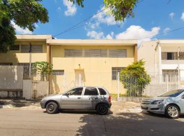 Comercial · 247m² · 2 Vagas · Casa comercial na Rua Ytaipu, N. 403 • 247 m²