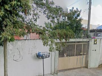 Terreno · 160m² · Excelente investimento – terreno + duas casas no T