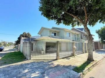 Casa · 240m² · 3 Quartos · 5 Vagas · Casa com 3 Quartos na Costeira – 240 m² e 5 Vagas