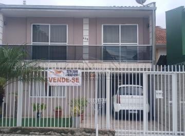 Casa · 200m² · 4 Quartos · 4 Vagas · Sobrado moderno e bem localizado em Curitiba – 4 q