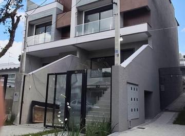 Casa · 191m² · 4 Quartos · 3 Vagas · Luxo e Conforto: Sobrado com 4 Suítes e Piscina no