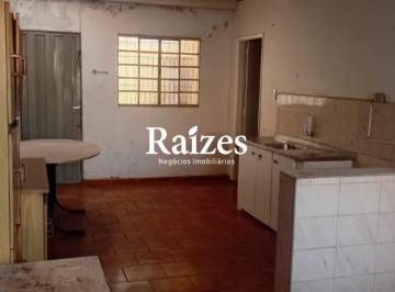 Casa · 193m² · 2 Quartos · 2 Vagas · Casa 2 dormitórios à venda em Uberlândia - Bairro Pacaembu, 193 m²