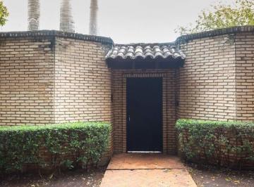 Casa · 204m² · 3 Quartos · 4 Vagas · Sobrado no Jardim dos Estados