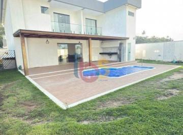 Casa · 380m² · 4 Quartos · 3 Vagas · Alugo Casa em Condomínio Frente Praia
