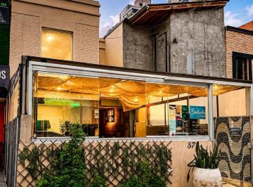 Apartamento · 220m² · 2 Vagas · 
                                Casa Comercial Reformada com 220 m² à Venda na Vila Nova Conceição 