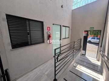 Comercial · 110m² · Sala disponível para locação no bairro Nossa Senhora Aparecida em Uberlândia-MG