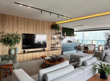 Apartamento · 212m² · 3 Quartos · 4 Vagas · Apartamento no caminho das arvores, finamente decorado, com 3 suites com closet, 4 vagas.
