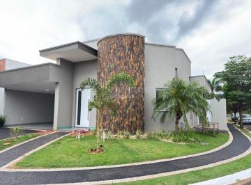 Casa · 230m² · 3 Quartos · 4 Vagas · Casa Condomínio em Araraquara