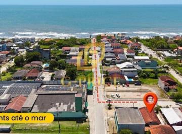 Casa · 100m² · 5 Quartos · 4 Vagas · Excelente Casa com Edícula Apenas 200 mts do Mar em Região Nobre