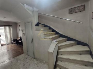 Casa · 160m² · 3 Quartos · Sobrado para reforma em excelente localização, 3 dormitórios,