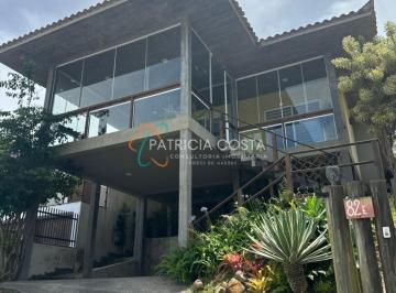 Casa · 145m² · 3 Quartos · 1 Vaga · Casa Alvenaria á Venda no Panorâmico-Garopaba/SC