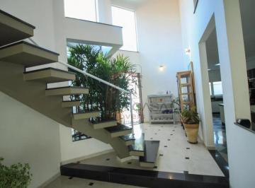 Casa · 200m² · 3 Quartos · 3 Vagas · Casa à venda com 200m², 3 quartos e 3 vagas