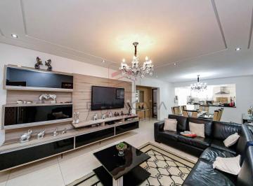 Casa · 300m² · 5 Quartos · 3 Vagas · Casa à venda com 300m², 5 quartos e 3 vagas