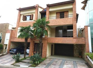 Casa de 3 quartos, São Paulo · Casa de condomínio no Tremembé, 3 dormitórios, 3 suítes, 7 banheiros e 4 vagas.